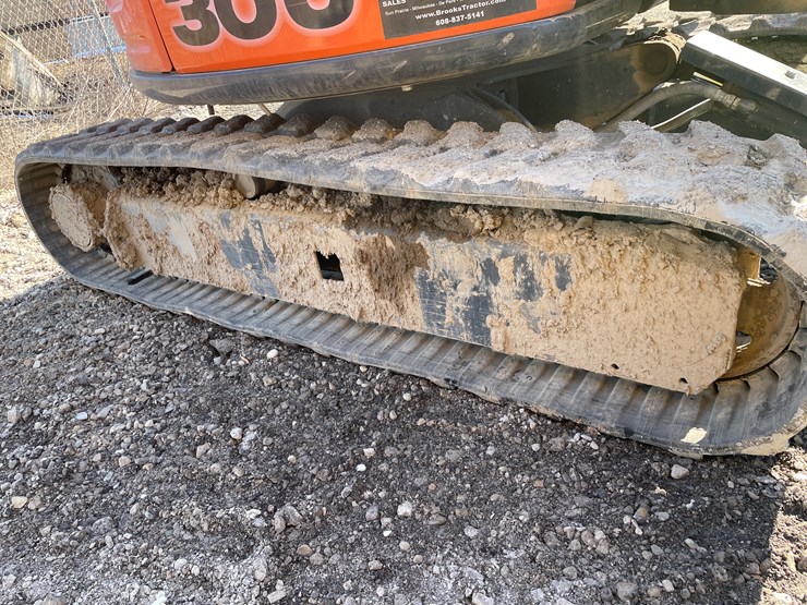 hitachi-zx30u-image-21