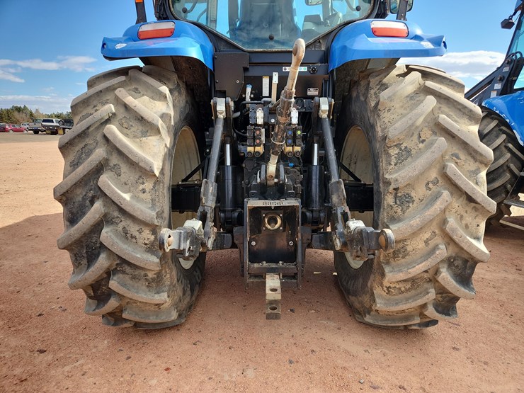 2010-new-holland-t7050-image-7