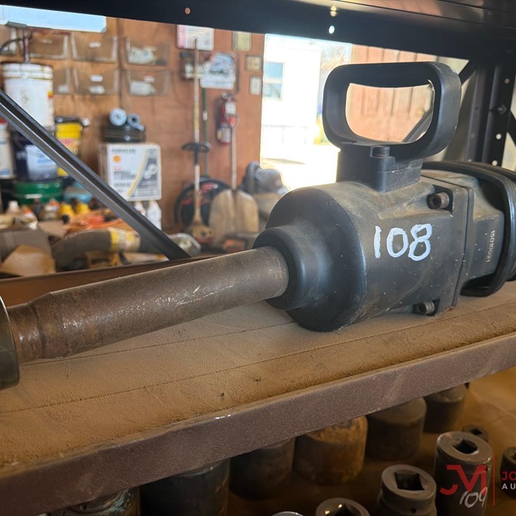 NORTHERN INDUSTRIAL 1" PNEUMATIC IMPACT WRENCH