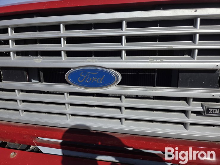 1992-ford-f700-image-9