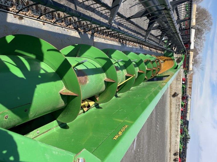 2014-john-deere-635f-image-5