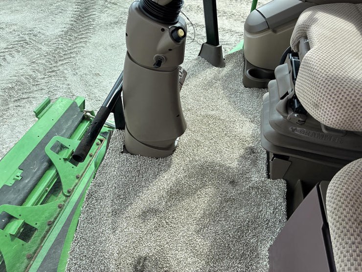 2013-john-deere-s680-image-99