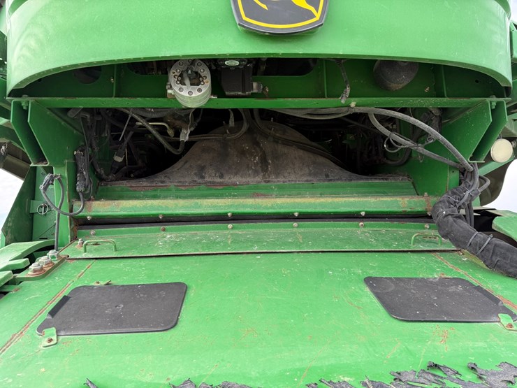 2009-john-deere-9870-sts-image-32