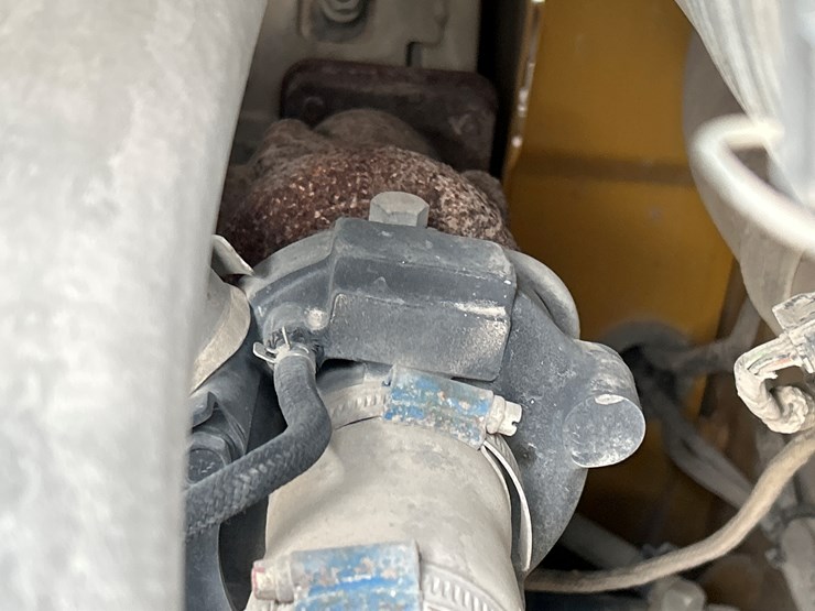 caterpillar-262d-image-36