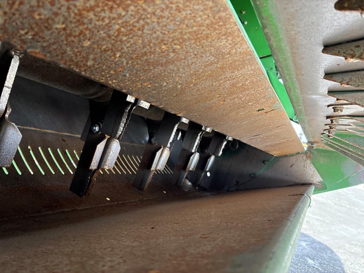 2014-john-deere-s680-image-17