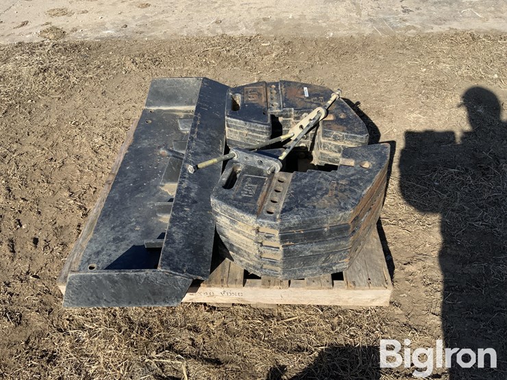 caterpillar-100-image-4