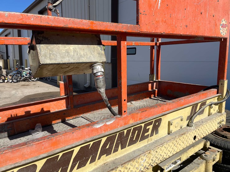 #1446-•-jlg-cm-1432-(o4)-image-28