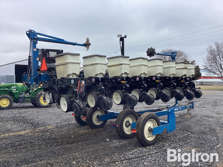 2010-kinze-3500-image-5