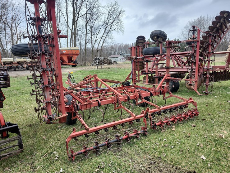 tag-#96,-18.5'-field-cultivator-image-6