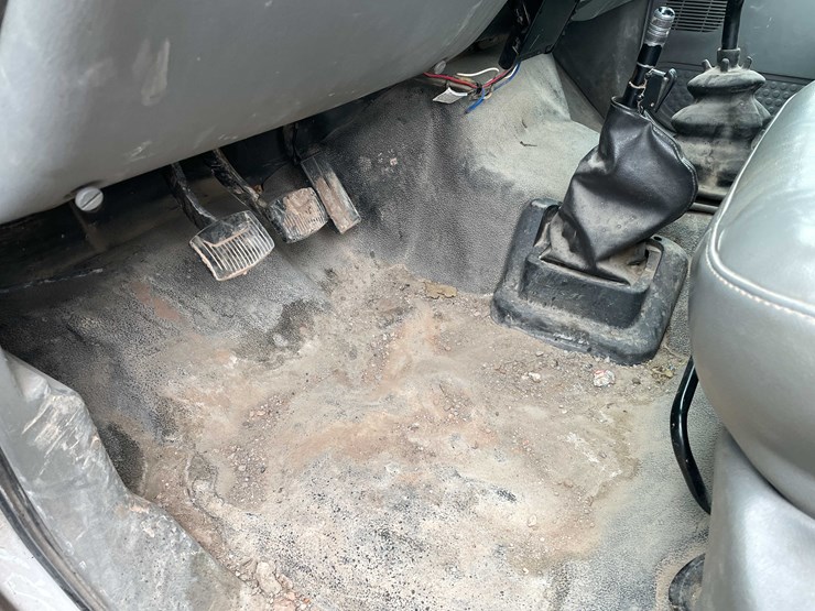 2006-ford-f650-xl-image-53