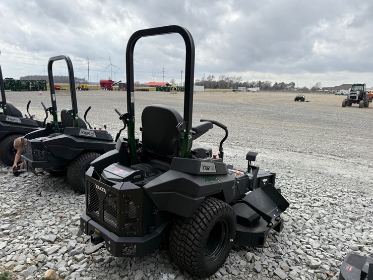 #6-•-unused-yakta-yxr610-61"-zero-turn-mower-197116-inv#-40694-image-4