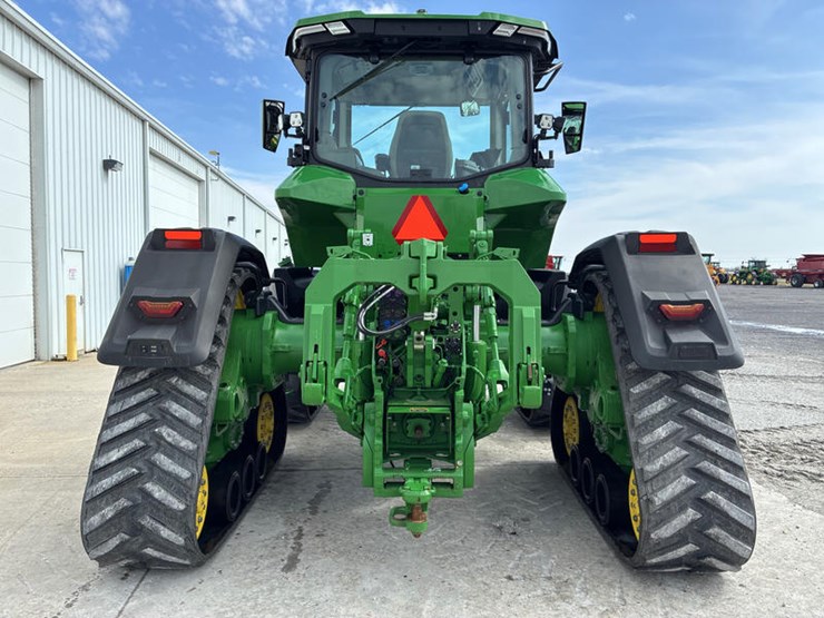 2024-john-deere-8rx-410-image-5