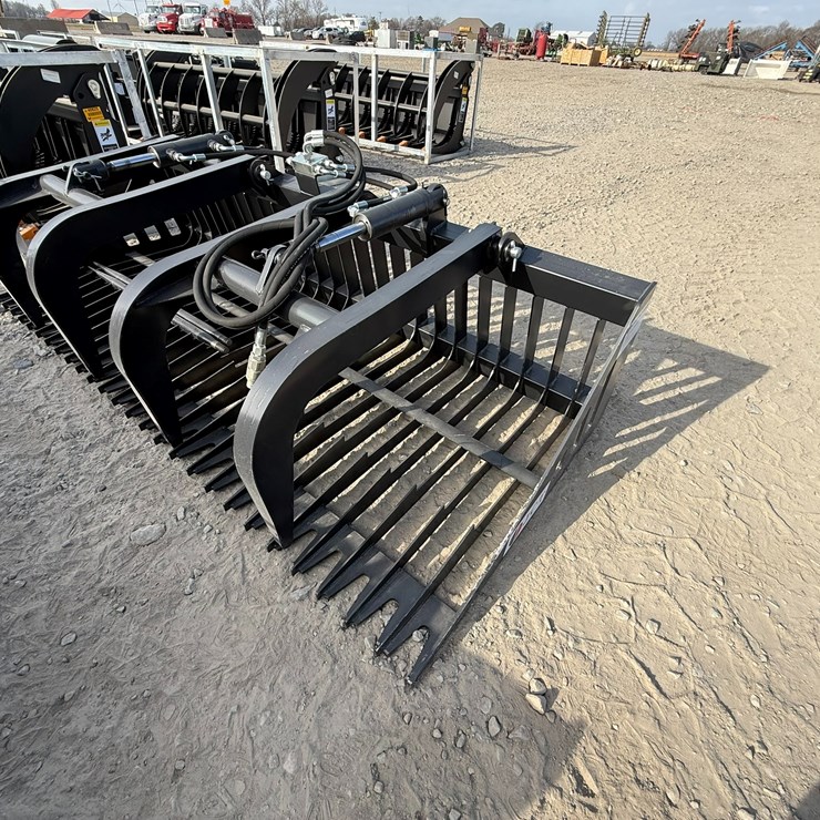 #2050 • Unused JCT 84" Skid Steer Rock Grapple INV# 40787