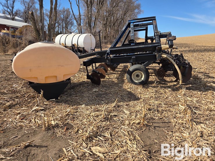 montag-strip-till-toolbar-image-6