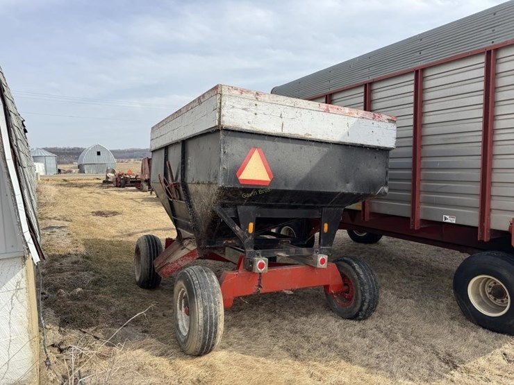 gravity-box-on-pequea-1208-gear-image-3