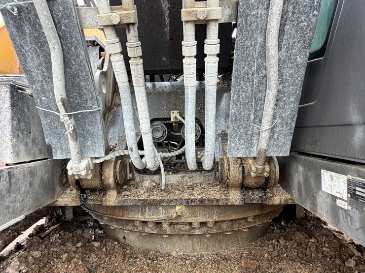 volvo-ec300el-image-11