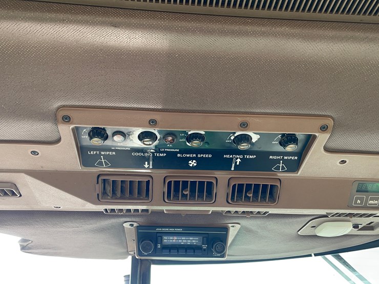 1983-john-deere-4450-image-28