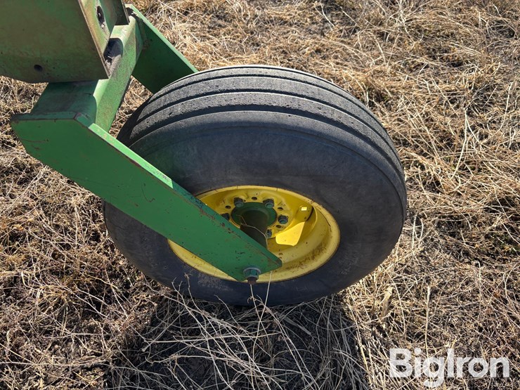 john-deere-885-image-19