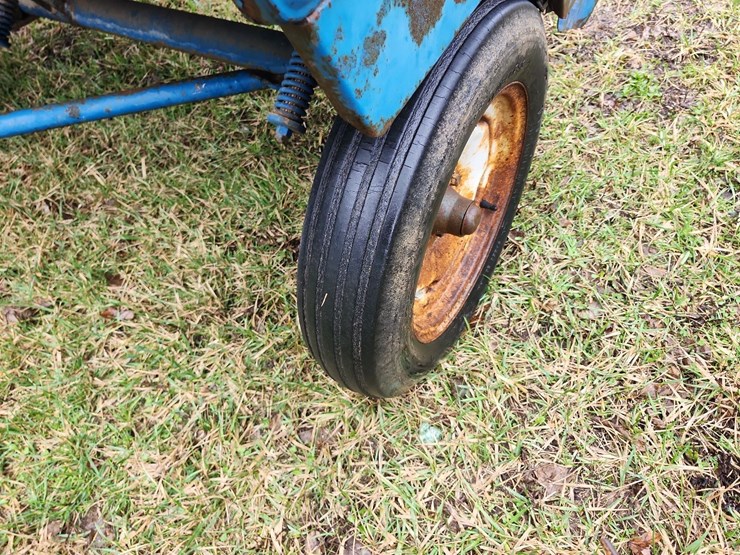 tag-#267,-ford-baler-image-12