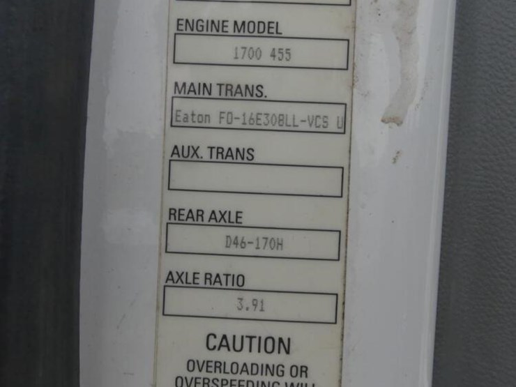 2016-kenworth-t880-image-23