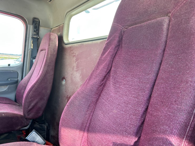 #36890-•-2006-freightliner-columbia-daycab-1fujf0cv16lv57509-inv#-36890-image-51