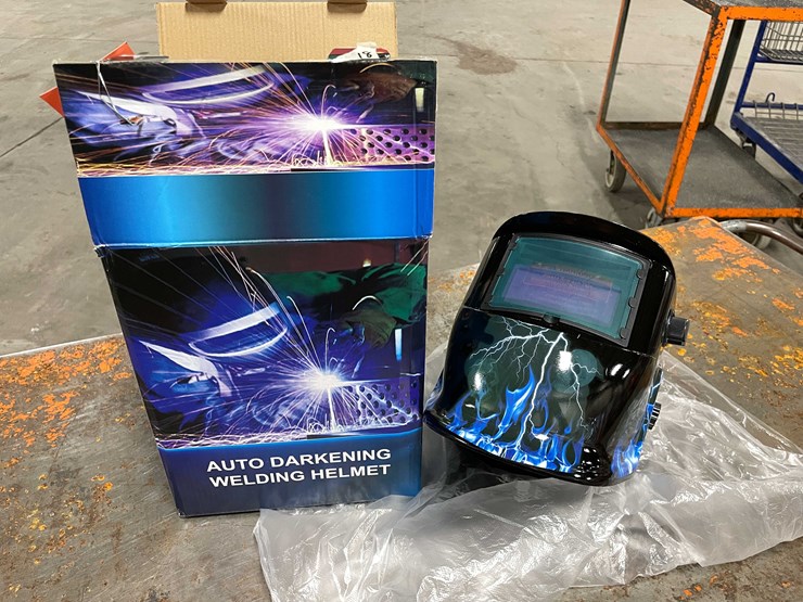 #2331-•-new-welding-helmet-(cw)-image-1
