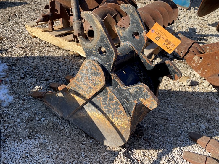 john-deere-12-image-5