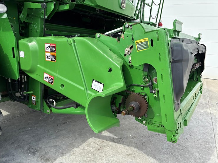 2013-john-deere-s680-image-32