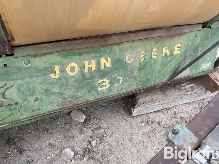 john-deere-335-image-9