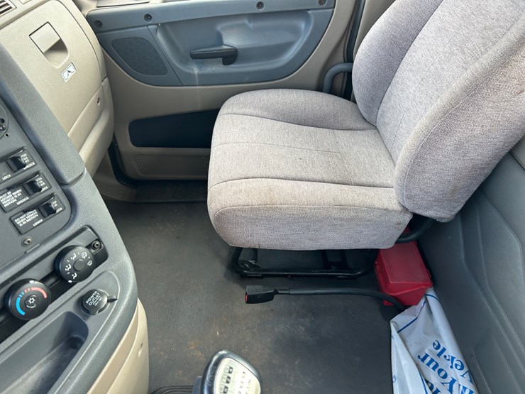 #37236-•-2016-freightliner-cascadia-t/a-daycab-truck-tractor-3akjgedv4gdhc4172-inv#-37236-image-54