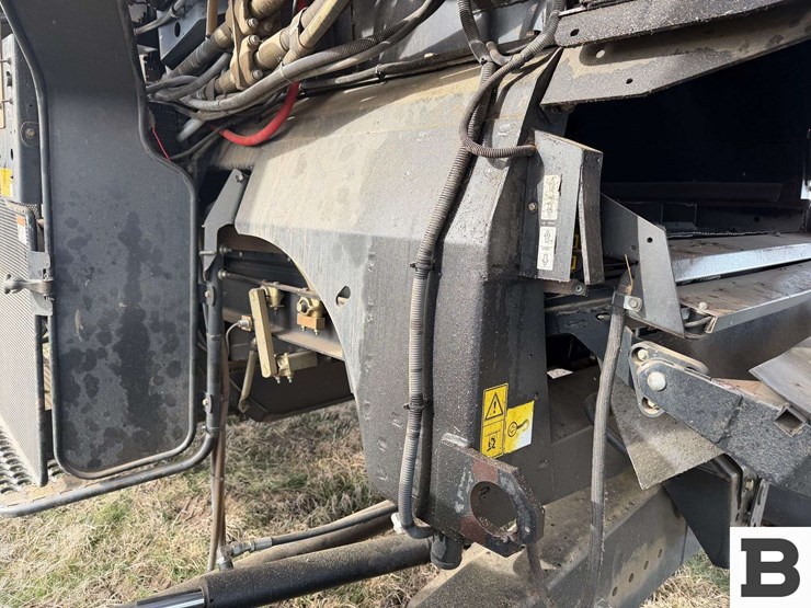 2008-case-ih-7010-image-48