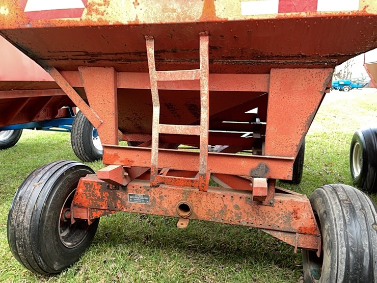 tag-#109,-200-bu-hopper-wagon-image-8