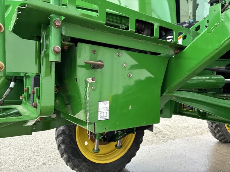 2015-john-deere-r4038-image-48