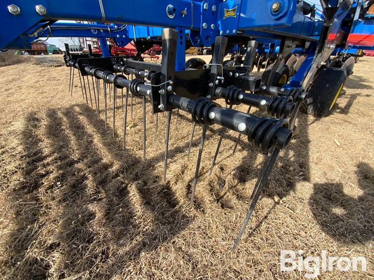 2012-landoll-2430-11-24-image-13