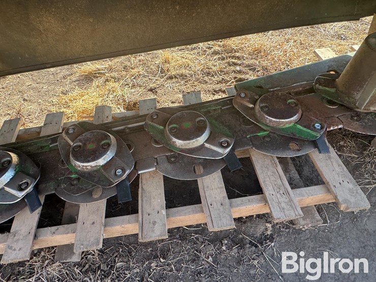 2014-john-deere-265-image-13