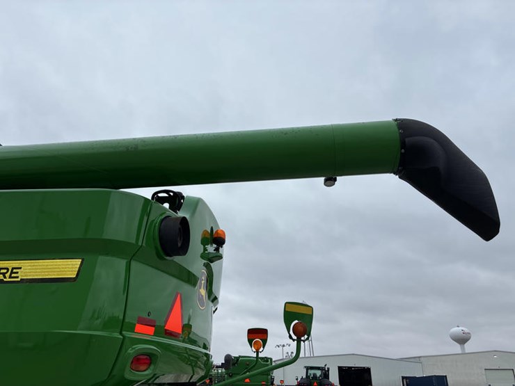 2014-john-deere-s660-image-16