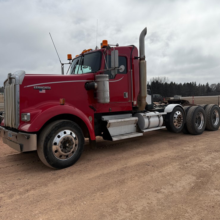 2000 KENWORTH W900