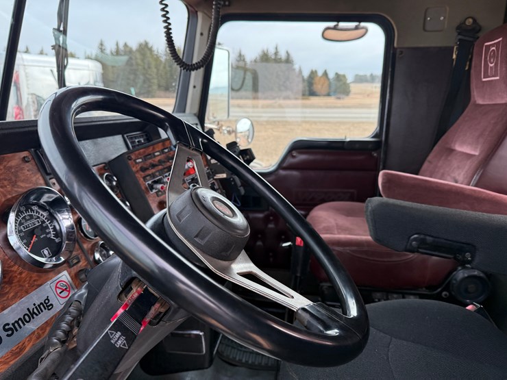 2000-kenworth-w900-image-23