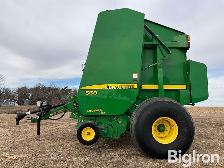 2010-john-deere-568-image-8