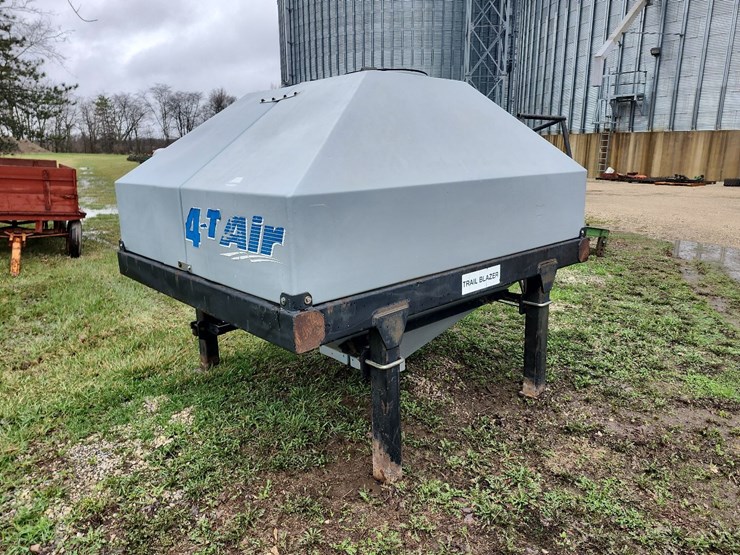 tag-#242,-8-ton-plastic-fertilizer-hopper-image-5