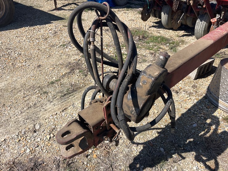 #5081-•-6-row-900-cyclo-air-planter-image-6