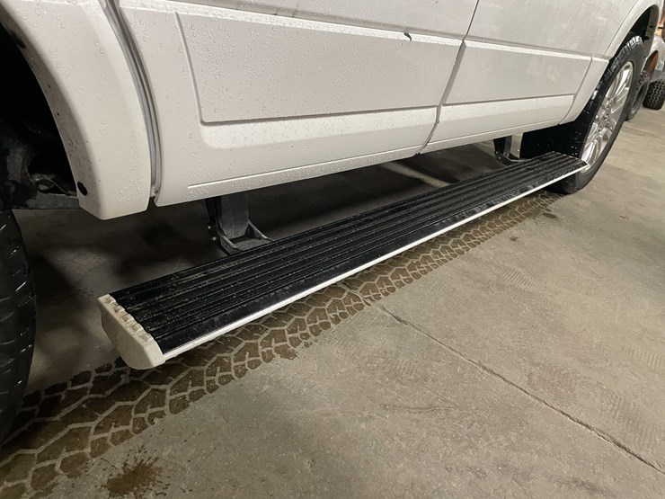 2014-ford-expedition-limited-image-11