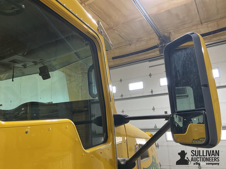 2012-kenworth-t660-image-18