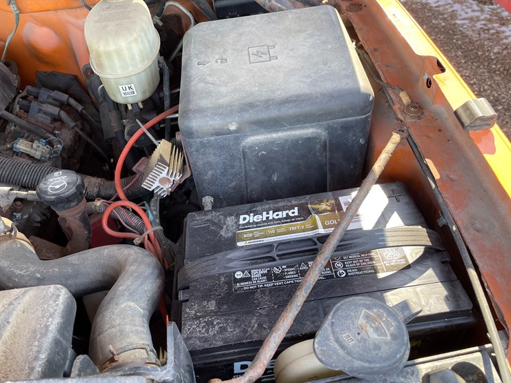 2003-chevrolet-3500-image-34