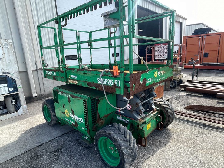 skyjack-sj6826rt-image-3