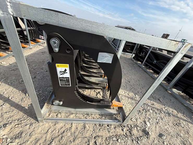 #2044-•-unused-6'-skid-steer-grapple-inv#-40824-image-7