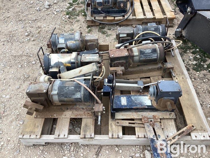 cds-john-blue-0162-chemigation-pumps-image-8