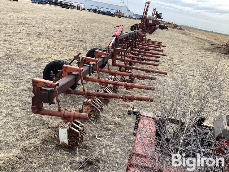 lilliston-40’-17r15-cultivator-image-7