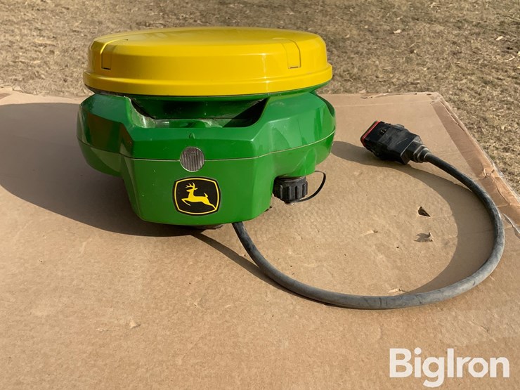 2023-john-deere-7000-image-4