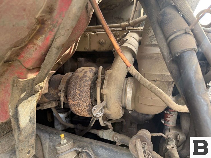 1985-international-s2300-image-18